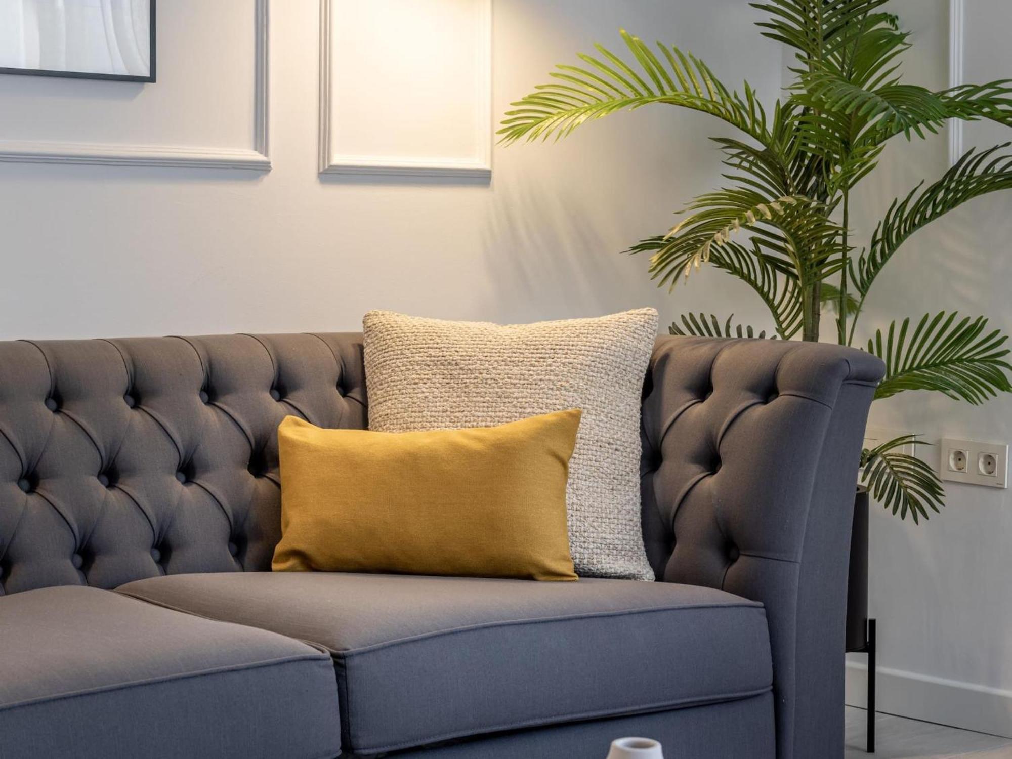 Central Stylish And Elegant 1 & 2 Bedroom Apartments I Гранада Екстериор снимка